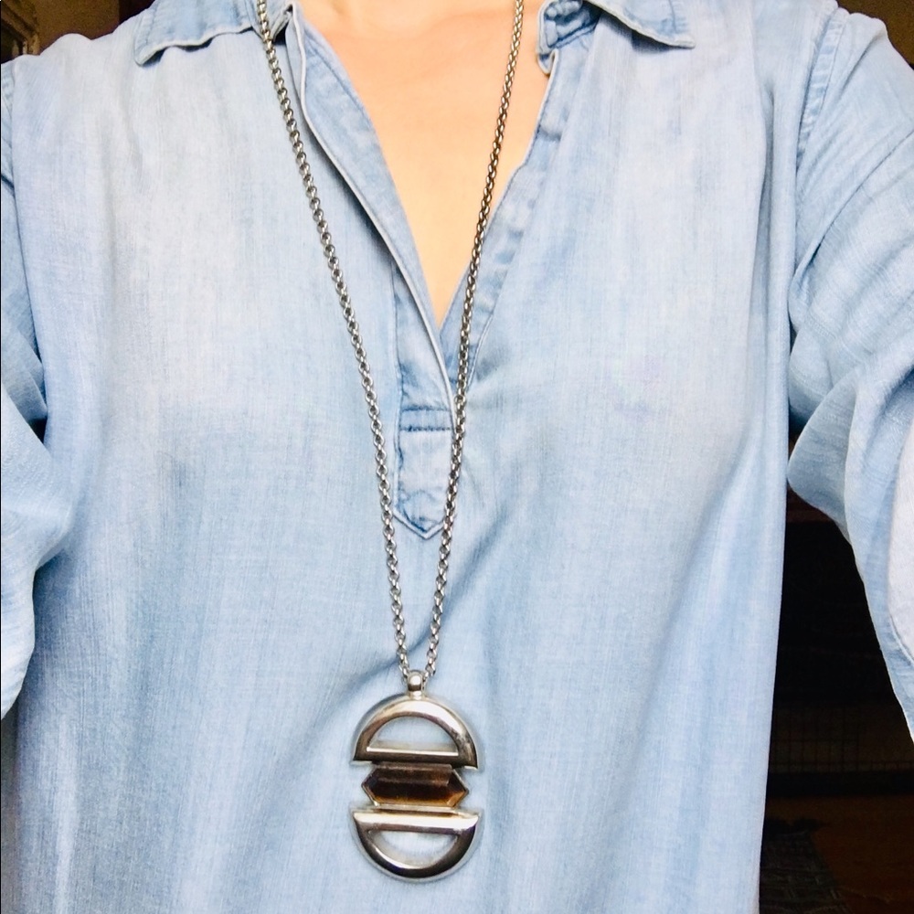 Lia Sophia 16 in pendant fashion necklace